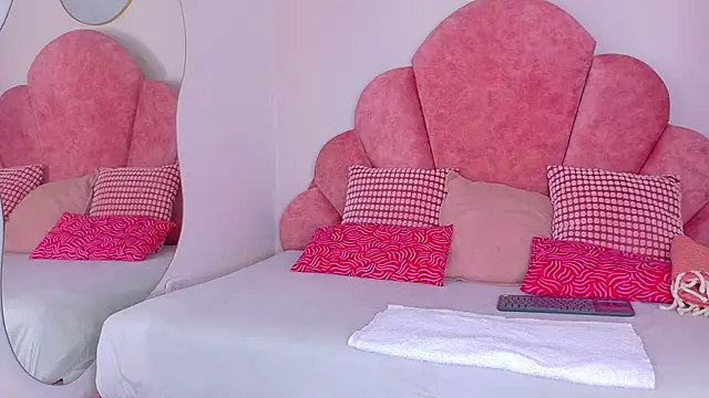 SeleneGibson   online show from 02/23/26, 07:25