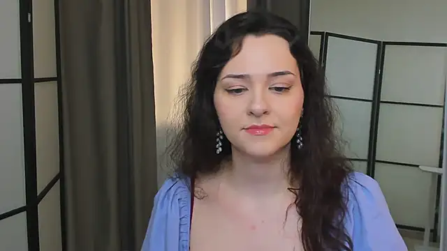 Camilla Rowen online show from 04/05/26, 08:37