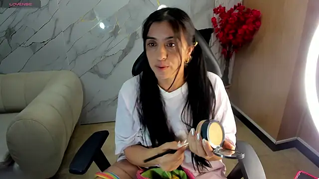 andrea tasty tf online show from 12/17/25, 12:54