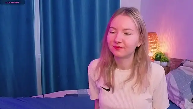 Snapshot of CathyHeximer chatting on 01/19/26, 08:07 CathyHeximer online show from 01/19/26, 08:07