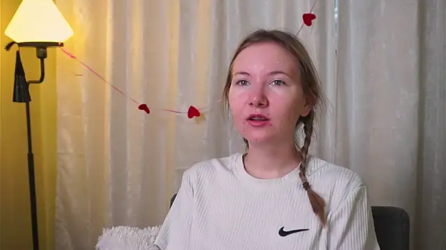 Snapshot of CathyHeximer chatting on 02/10/26, 06:45 CathyHeximer online show from 02/10/26, 06:45