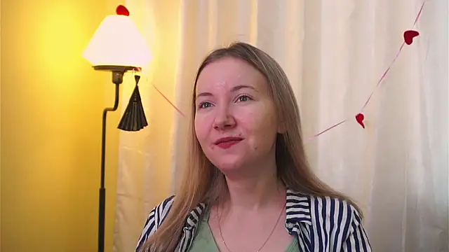 Snapshot of CathyHeximer chatting on 02/06/26, 08:32 CathyHeximer online show from 02/06/26, 08:32