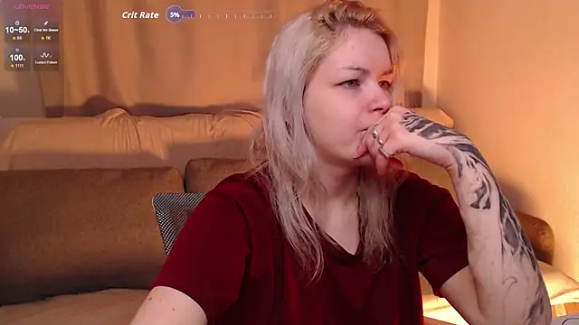 CherryNight6 online show from 12/01/25, 08:21