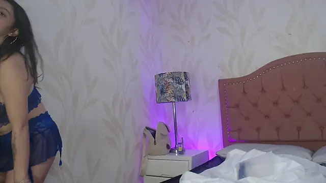 Emmy Palacios online show from 11/28/25, 12:16