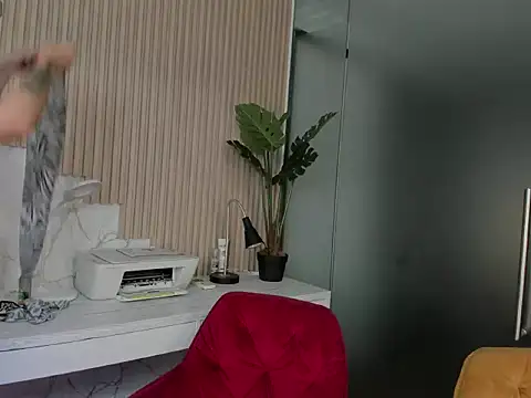 yumyoyo online show from 10/26/25, 11:32