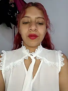 Snapshot of Lunatemptress4 chatting on 01/08/26, 12:55 Lunatemptress4 online show from 01/08/26, 12:55