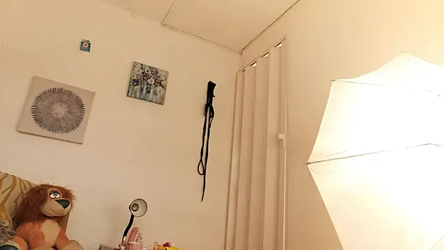 CarolineAikos online show from 02/04/26, 01:17