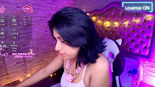 Roxanne Han online show from 11/28/25, 11:54