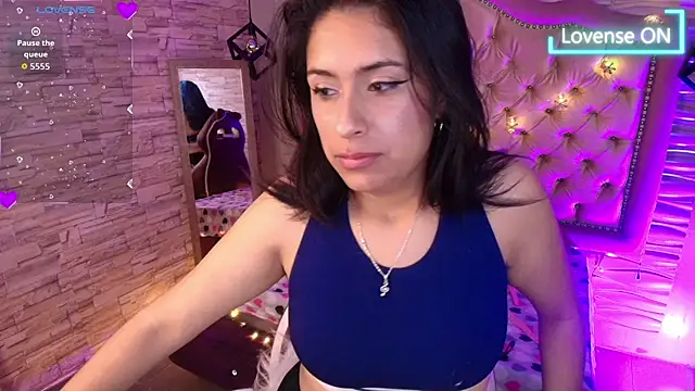 Roxanne Han online show from 11/08/25, 11:47