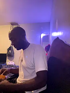 DiabloDicc74 online show from 10/28/25, 08:13