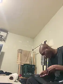 DiabloDicc74 online show from 12/21/25, 05:09