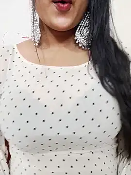 Snapshot of PORI-MONI2025 chatting on 11/13/25, 04:33 PORI-MONI2025 online show from 11/13/25, 04:33