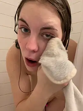 elliepixie online show from 02/18/26, 05:27