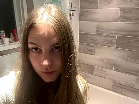 elliepixie online show from 10/25/25, 10:43