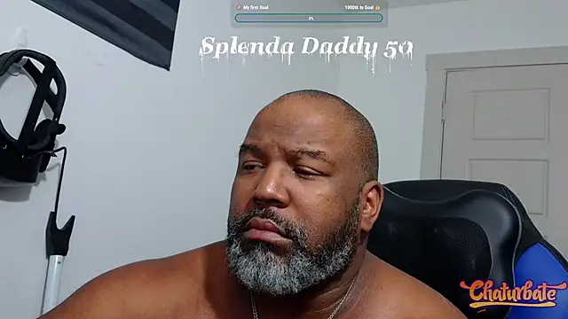Snapshot of SplendaDaddy50 chatting on 11/27/25, 08:37 SplendaDaddy50 online show from 11/27/25, 08:37