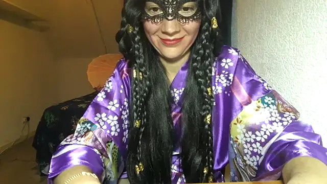 Snapshot of Aromaloveqq chatting on 11/22/25, 03:33 Aromaloveqq online show from 11/22/25, 03:33