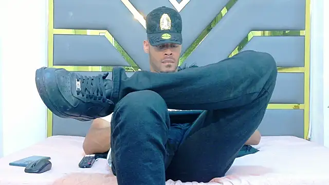 Neytanmalcon online show from 11/26/25, 08:31