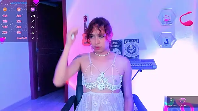 Snapshot of AdelineEsposito chatting on 01/14/26, 03:54 AdelineEsposito online show from 01/14/26, 03:54