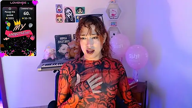 Snapshot of AdelineEsposito chatting on 02/06/26, 03:35 AdelineEsposito online show from 02/06/26, 03:35