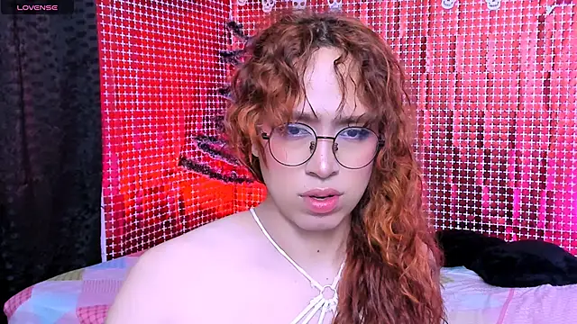 Snapshot of AdelineEsposito chatting on 01/09/26, 01:51 AdelineEsposito online show from 01/09/26, 01:51