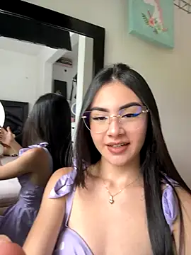 IslaCole online show from 11/07/25, 08:13