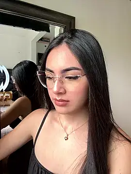 IslaCole online show from 01/07/26, 07:19