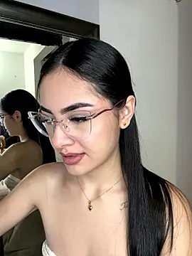 IslaCole online show from 01/09/26, 12:17