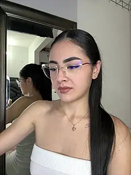 IslaCole online show from 02/07/26, 11:24