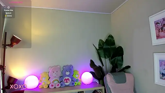 lexirouge   online show from 11/13/25, 12:42