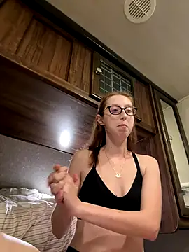 sweet-vixen online show from 11/08/25, 06:39