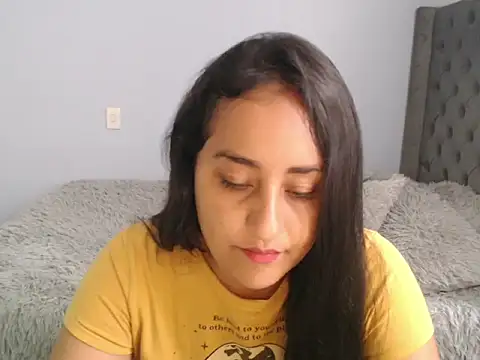 cute8smile online show from 11/04/25, 12:31