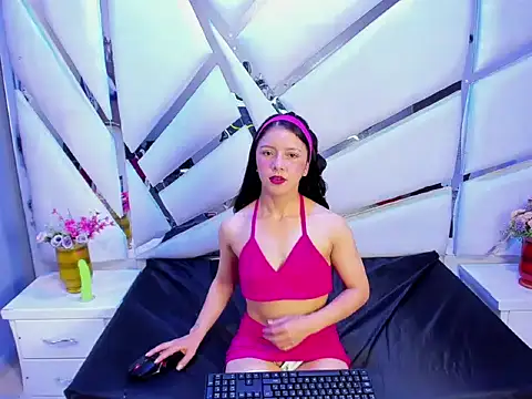 JulietaDiamond online show from 11/12/25, 07:18