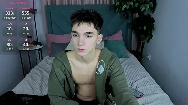 YamiTwink online show from 01/15/26, 06:28