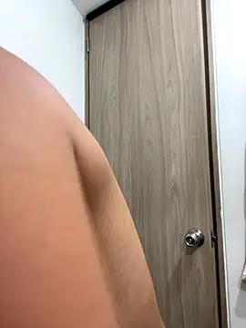 AbbyHank2 online show from 11/27/25, 04:18