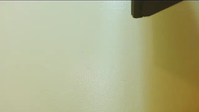 Emma Kiut  online show from 11/29/25, 05:57