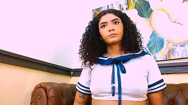 Emma Kiut  online show from 11/19/25, 07:25