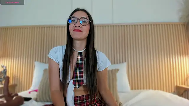 NahimiThompson online show from 03/03/26, 07:32