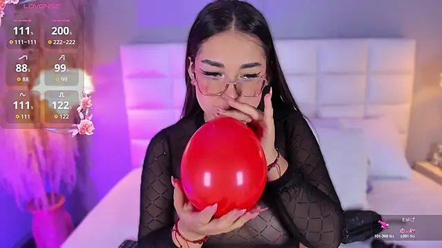 Anasha21 online show from 05/17/26, 04:34