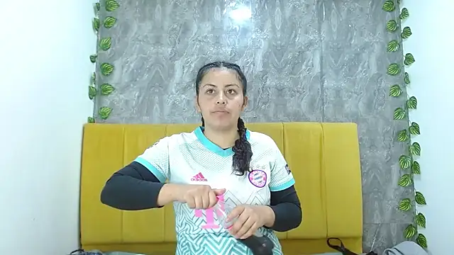 amara leoncm online show from 11/09/25, 03:32