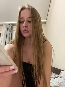 Angel hotyy online show from 11/29/25, 10:21