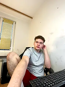 danielxfun online show from 12/17/25, 02:33