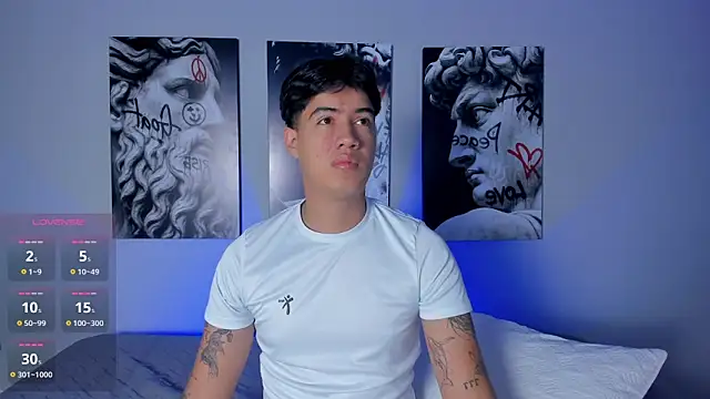 Snapshot of PabloCast_ chatting on 11/10/25, 11:48 PabloCast online show from 11/10/25, 11:48