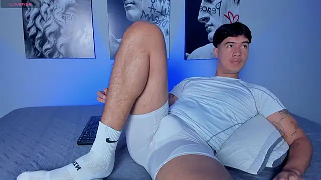 Snapshot of PabloCast_ chatting on 02/10/26, 11:04 PabloCast online show from 02/10/26, 11:04