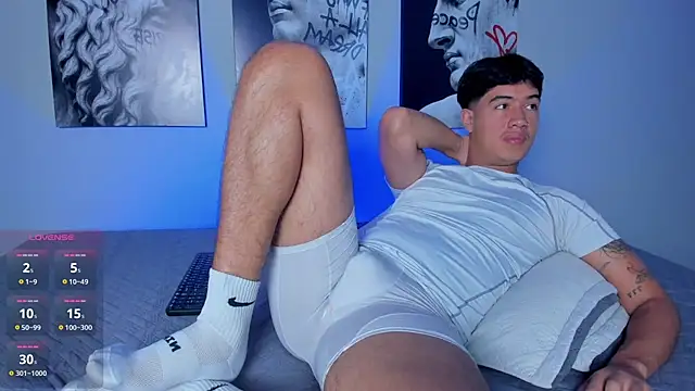 Snapshot of PabloCast_ chatting on 12/02/25, 11:23 PabloCast online show from 12/02/25, 11:23