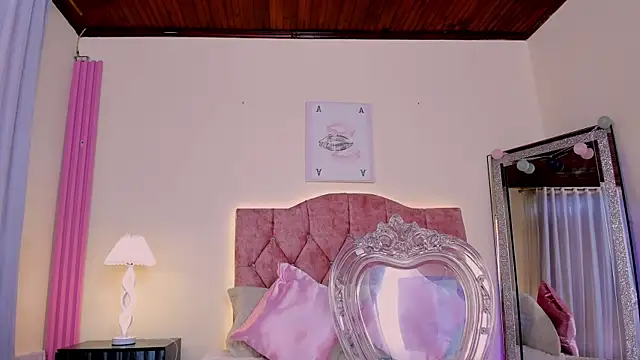 Maily camerun online show from 04/14/26, 07:08