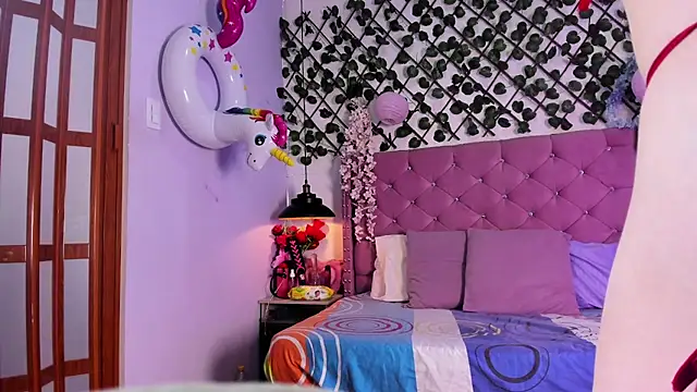 Violet-Storm- online show from 10/25/25, 07:58