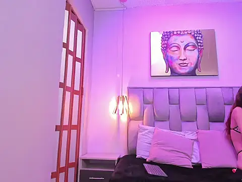 Violet-Storm- online show from 12/19/25, 04:49