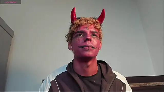 Daark Eros online show from 10/29/25, 09:47