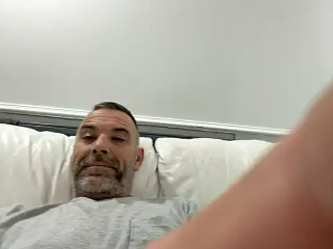 plymouthlad82 online show from 11/24/25, 12:10