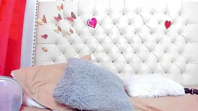 celena wonder online show from 04/15/26, 07:58